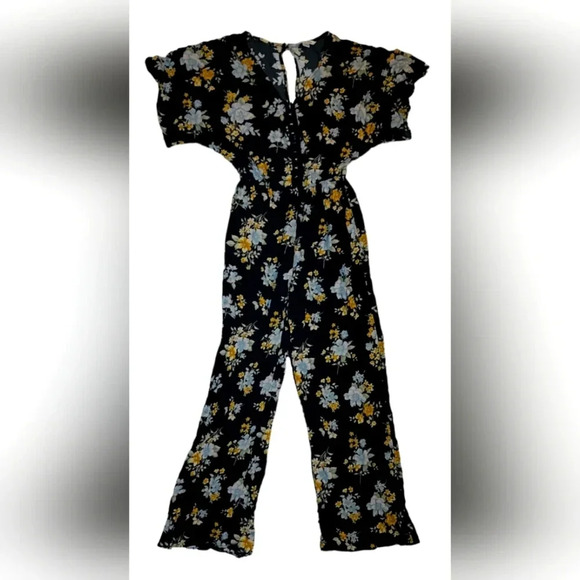 American Eagle Outfitters Pants - American Eagle Outfitters Jumpsuit Romper Floral Print